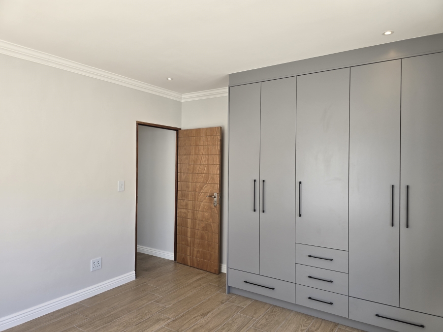 3 Bedroom Property for Sale in St Helena Views Western Cape